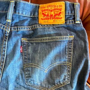 Levi’s 514 straight leg jeans